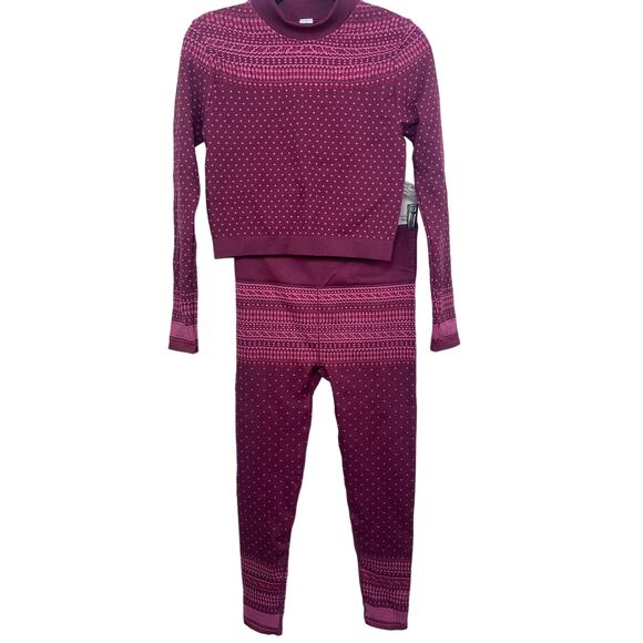 Fabletics Holly Seamless Long Sleeve Top and High Waisted Fair Isle Leggings Set - Picture 1 of 14